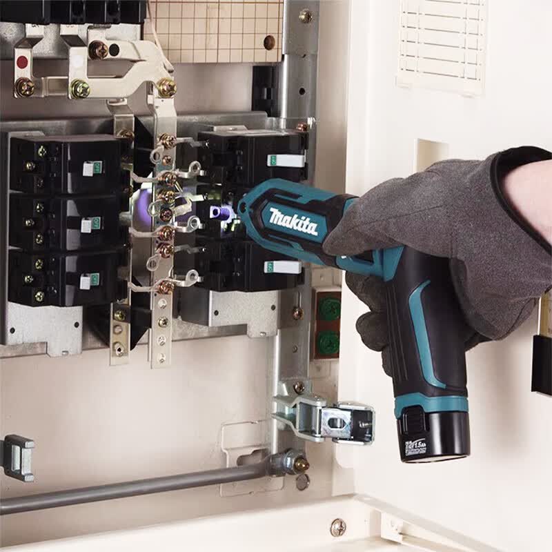 Makita DF012 7.2V Foldable Ele – Electronics Repair Team Bewertung und Preis